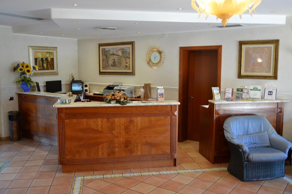 Villa Luigi Hotel & Restaurant Nuova Gestione Villa Rosa Di Martinsicuro Экстерьер фото
