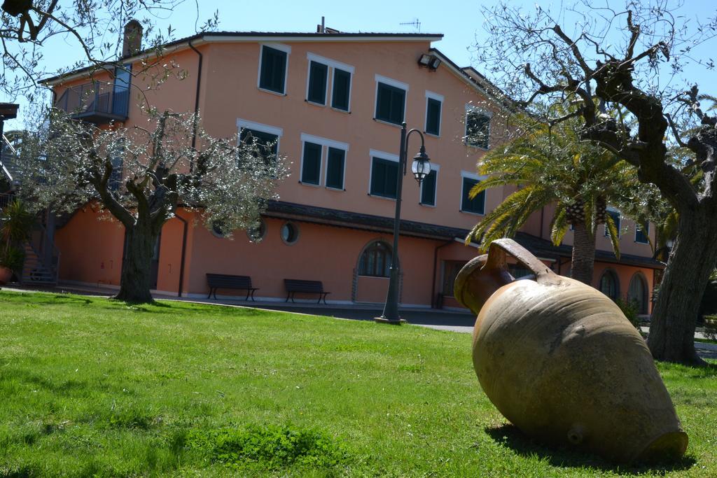 Villa Luigi Hotel & Restaurant Nuova Gestione Villa Rosa Di Martinsicuro Экстерьер фото