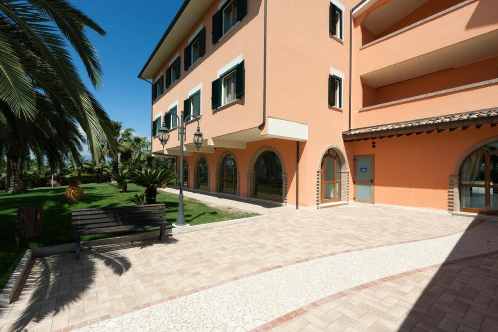 Villa Luigi Hotel & Restaurant Nuova Gestione Villa Rosa Di Martinsicuro Экстерьер фото