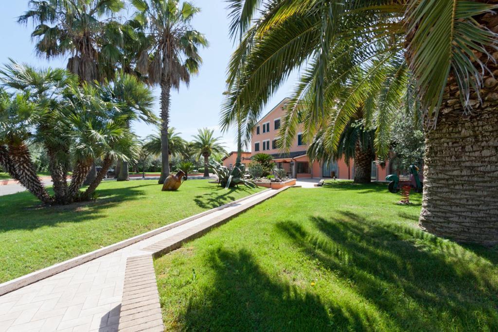 Villa Luigi Hotel & Restaurant Nuova Gestione Villa Rosa Di Martinsicuro Экстерьер фото