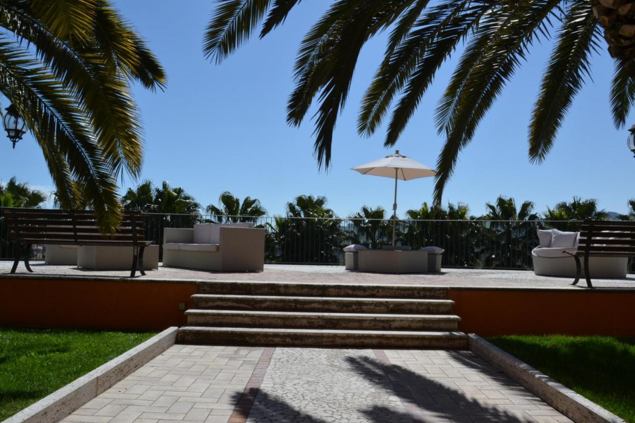 Villa Luigi Hotel & Restaurant Nuova Gestione Villa Rosa Di Martinsicuro Экстерьер фото